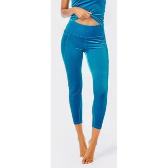 Lilly Pulitzer Luxletic Weekender Plush Velvet Stretch  Size XXS NWT $118 - Picture 1 of 12